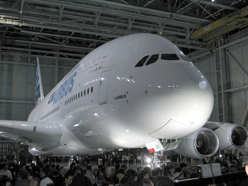  مراسم معرفی نخستین نمونه هواپیمای ایرباس A380 