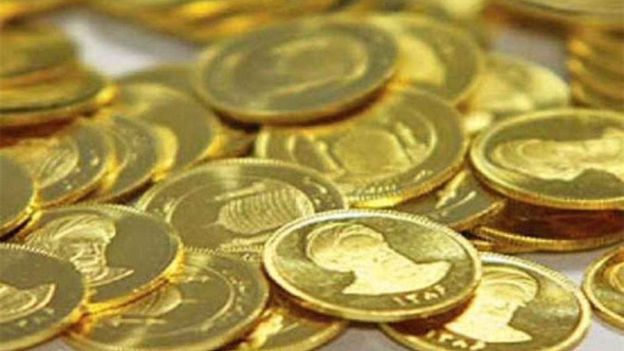 طلا یا سکه بهار آزادی؟ سرمایهگذاری بر روی کدام بهتر است؟ راهنمای خرید سکه