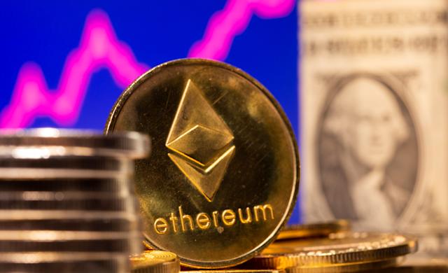 هاوینگ اتریوم و تاثیر آن بر قیمت ETH هاوینگ اتریوم چیست؟